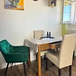 Apartman Felix *